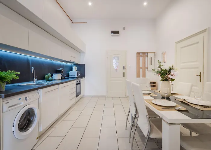 Real Vadasz Apartament